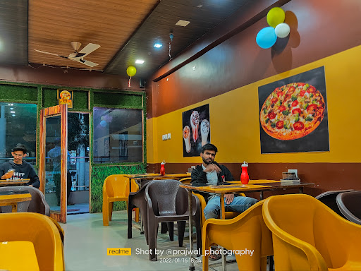 KP Pizza House